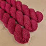 UV Pink - Yak Sock 50g